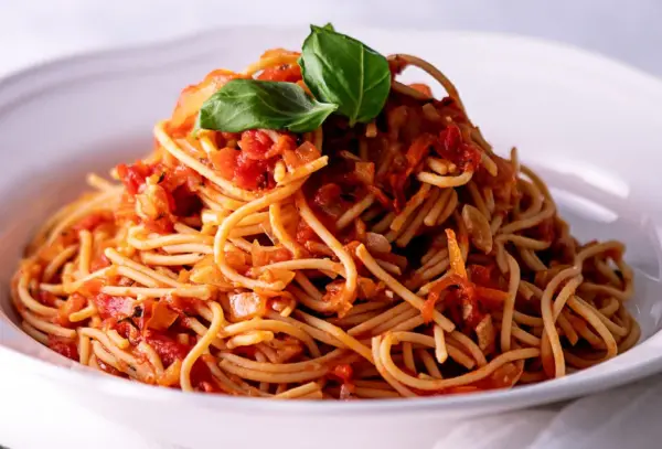 Spaghetti (Marinara)