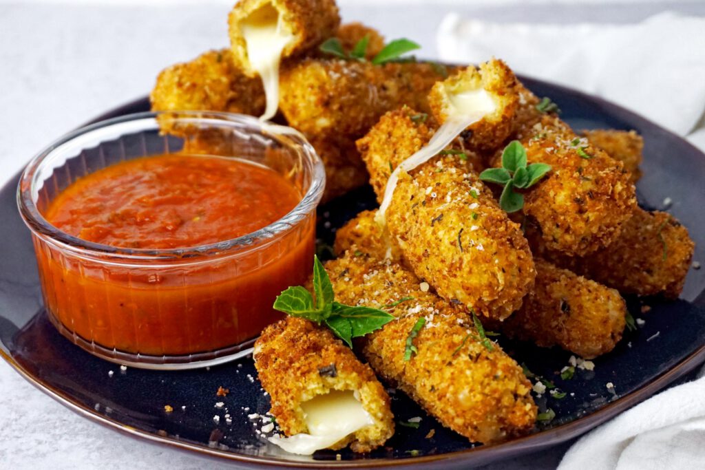 Mozzarella Sticks (6)